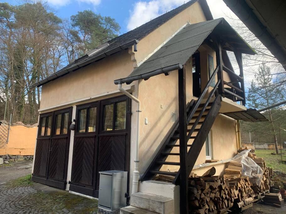 Apartament Kleine Kunstremise Mit Holzofen Burg Freienfels Weinbach Zewnętrze zdjęcie