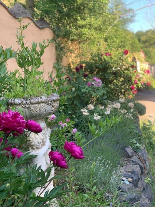 Apartament Kleine Kunstremise Mit Holzofen Burg Freienfels Weinbach Zewnętrze zdjęcie